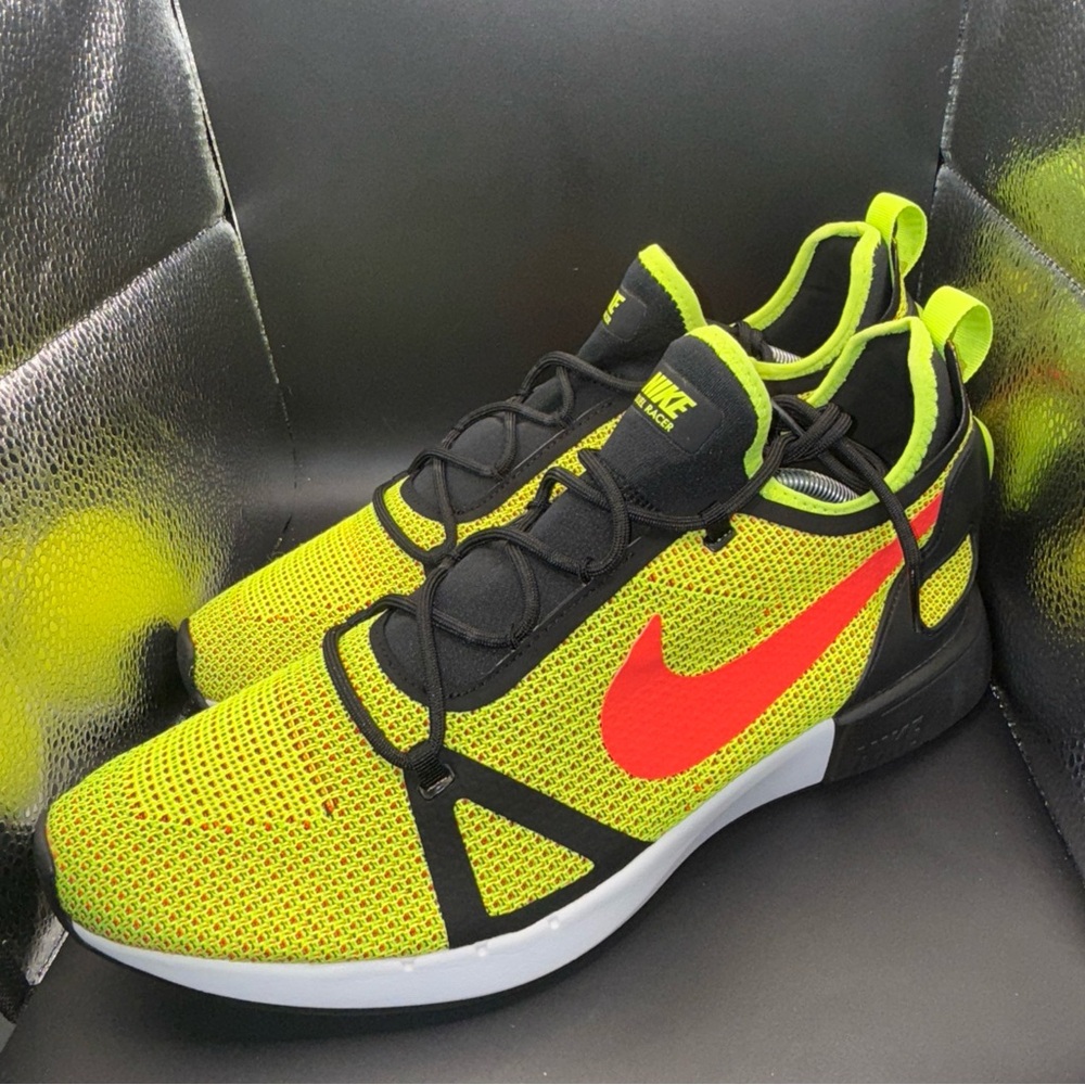 Size 13 - Nike Duel Racer Volt - 918228-700, Clean, No Box, Gently Worn, 8.5/10 - Picture 2 of 10